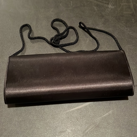 Dressy black satin shoulder bag 🌻 - Picture 2 of 3